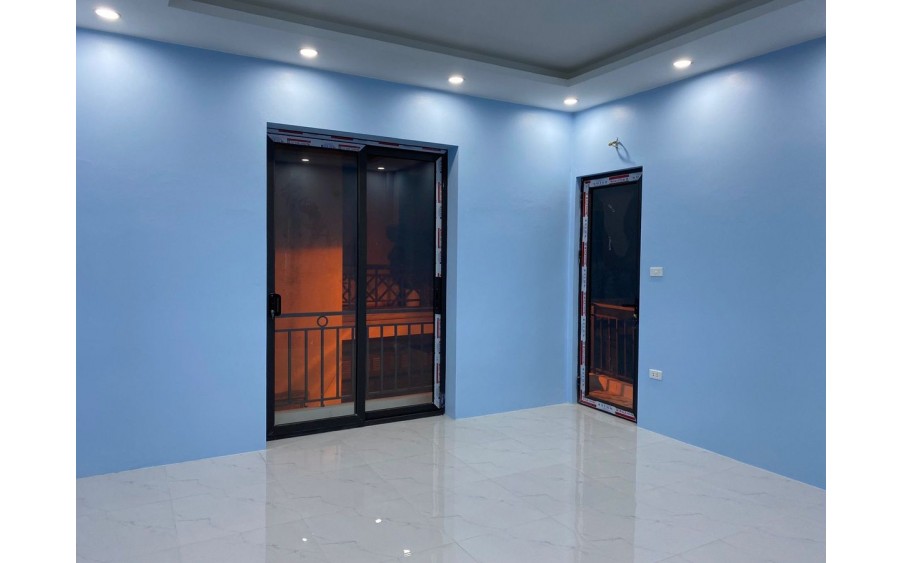 Nhà mới đẹp Phúc Lợi 60m2, 4 tầng, mặt tiền 5.3m, 3.95 tỷ. tỷ Long Biên
